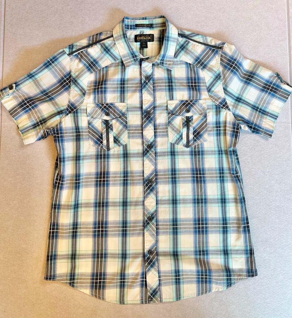 Helix Mens Plaid Button Up Shirt Large Athletic Fit Blue Short Sleeve Y2K